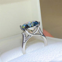 Load image into Gallery viewer, 10 Carat 925 Sterling Silver Moissanite Ring