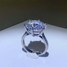 Load image into Gallery viewer, 10 Carat Moissanite 925 Sterling Silver Ring