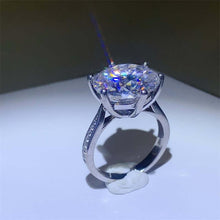 Load image into Gallery viewer, 10 Carat Moissanite 925 Sterling Silver Ring